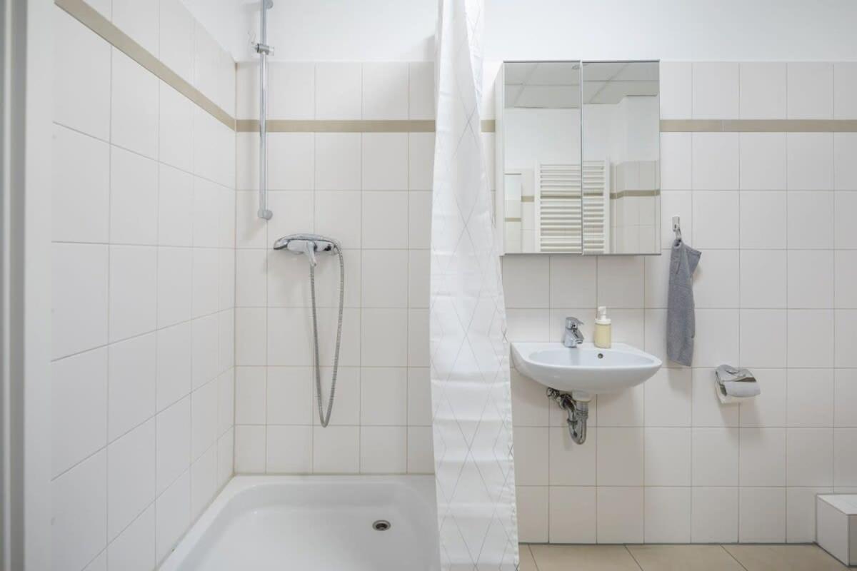 Cosy 2 Room Apartment In Hamburg Hammerbrook Dış mekan fotoğraf